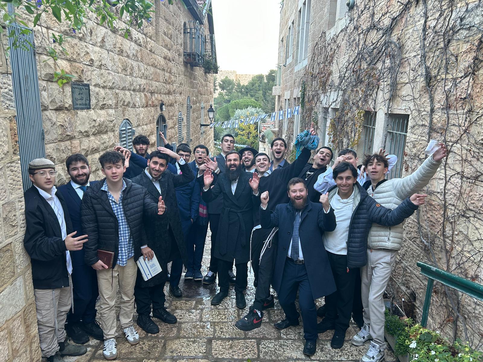 Bochurim in the streets of Yerushalayim